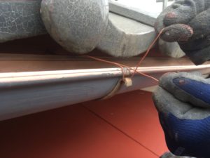 軒樋　針金の交換