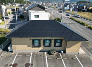 高松市 A店舗様 遮熱シリコン塗料・手塗りで元通り!