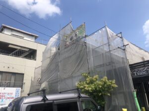 高松市内にて店舗様屋根瓦葺き工事が着工しました！雨漏りも安心！